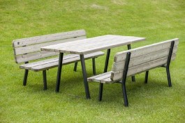 table de pique-nique
