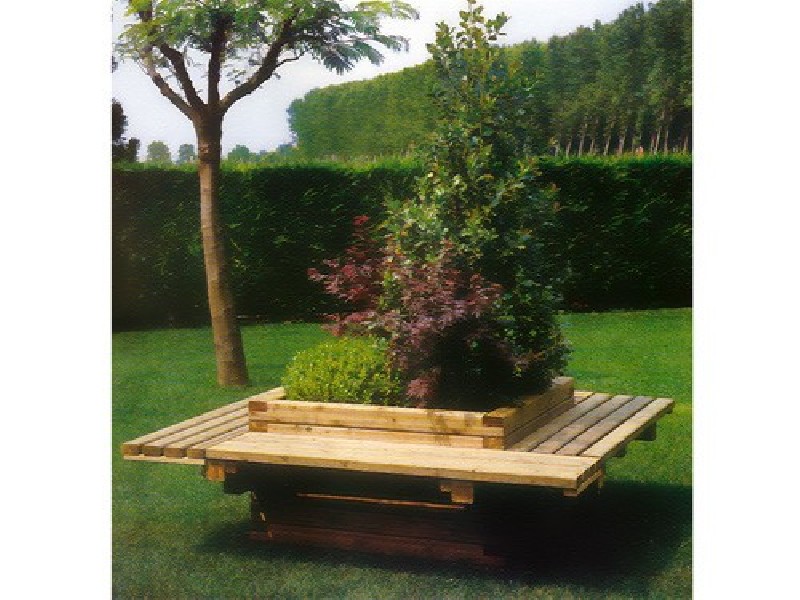Bancs 4 côtés et jardinière au centre