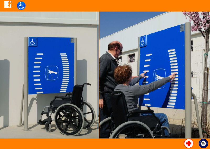 PANNEAU AVEC LABYRINTHES. ACCESSIBLE PMR