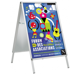 Vitrine publicitaire mobile