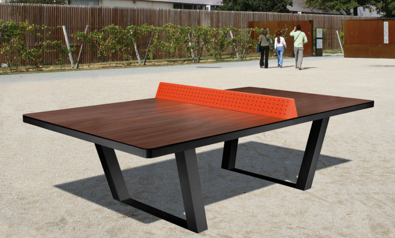 Table ping-pong en matériaux composites