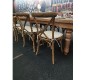 Chaise en bois robuste