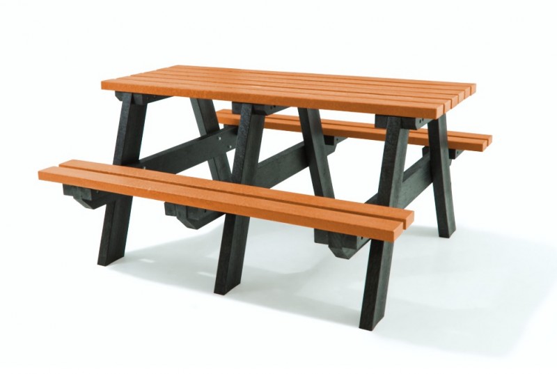 Table pique-nique en plastique recyclé orange