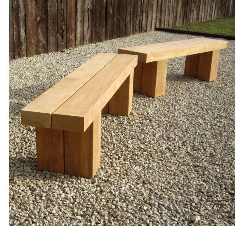 Banc Public Robuste en Chêne