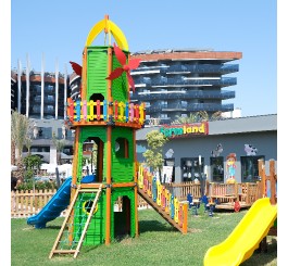 Le moulin à vent aire de jeu pour enfants