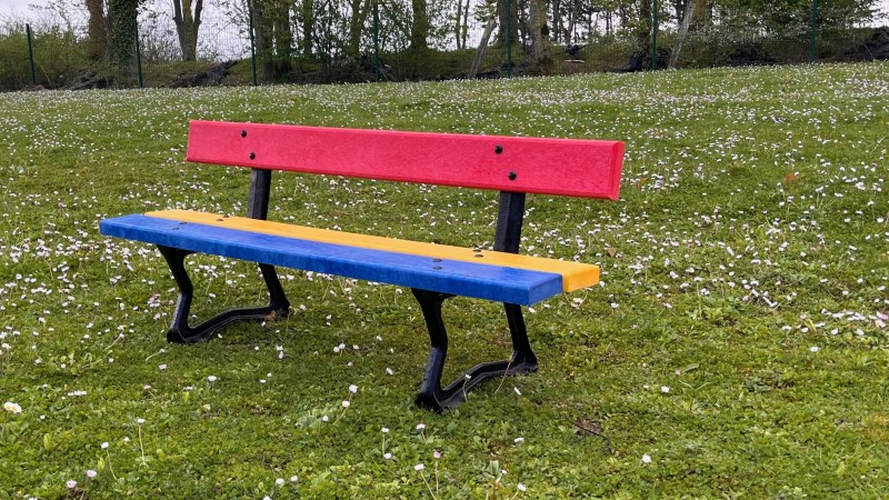 Banc public pour enfants