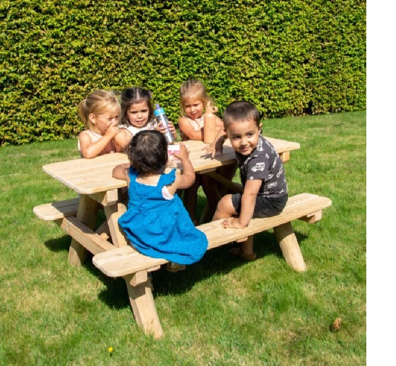 Table pique-nique d'Emma en robinier