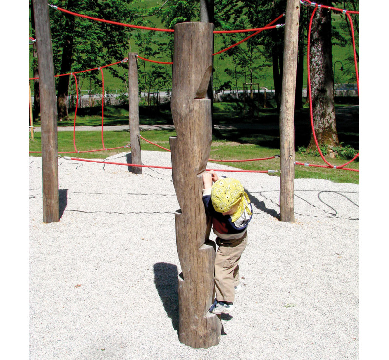 Aire de jeux poteau à grimper