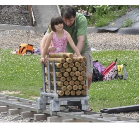 Wagon pour aire de jeux extérieurs