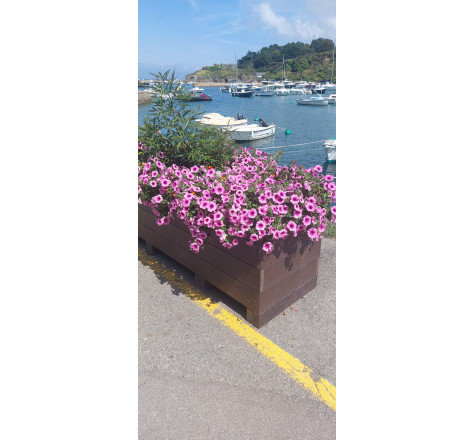 Jardinières en plastique recyclé