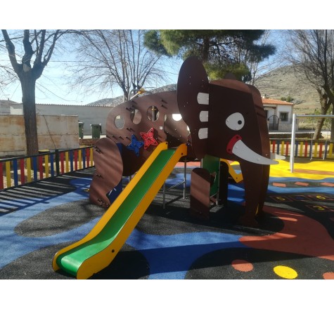 Jeux extérieurs éléphant