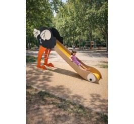 AUTRUCHE AIRE DE JEUX