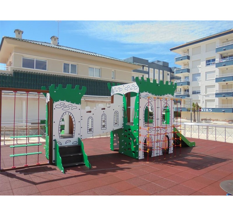 Chateau fort aire de jeu