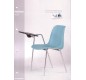 Chaise empilable avec tablette écritoire