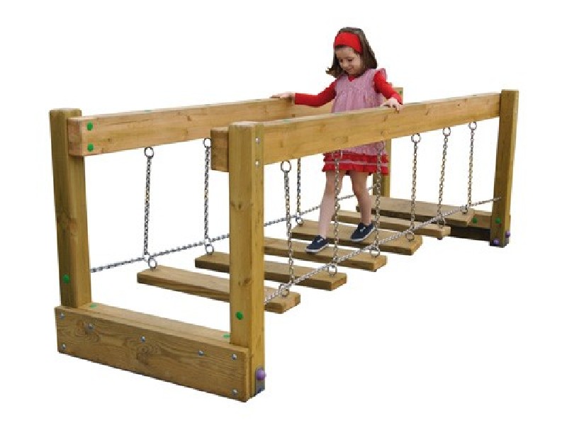 Pont en bois avec marche mobiles