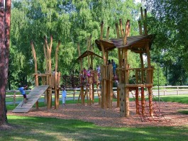Le parcours accrobranches en bois de robinier