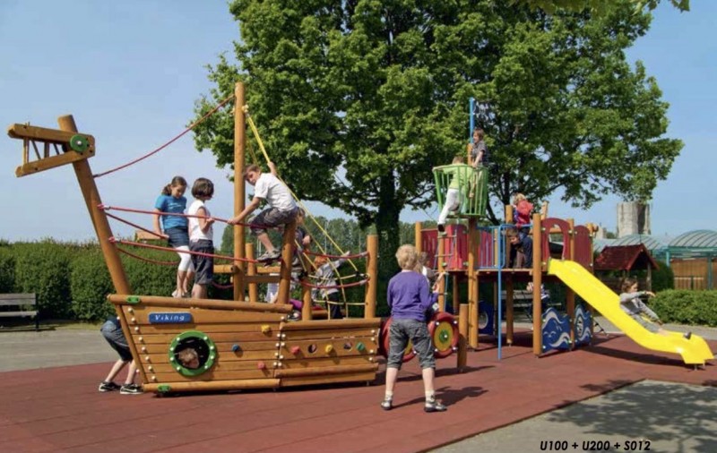 Aire de jeux bateau viking