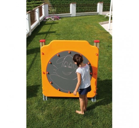 Cabane pour enfants avec table et bancs